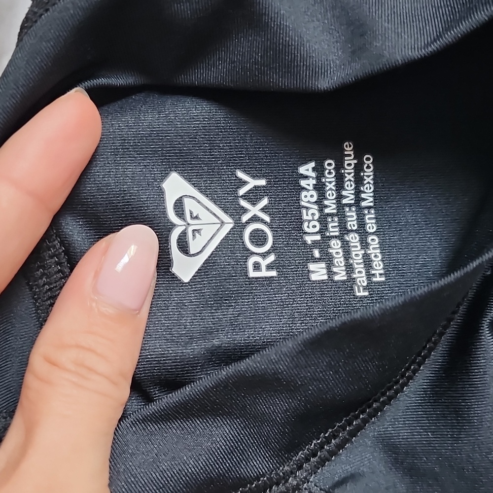 Roxy Rashguard - Picture 3 of 3